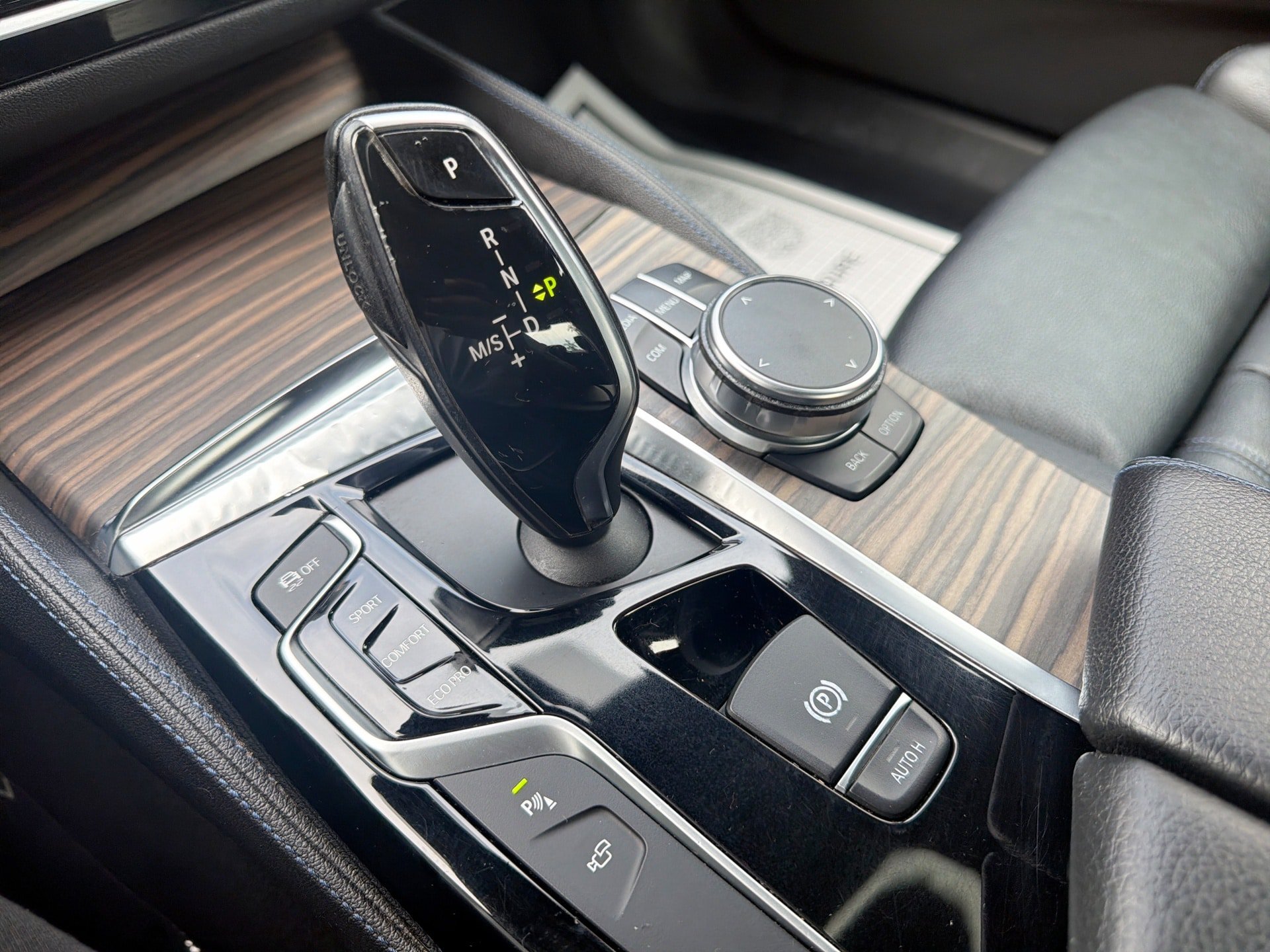 Used 2018 BMW 540i RWD image 23