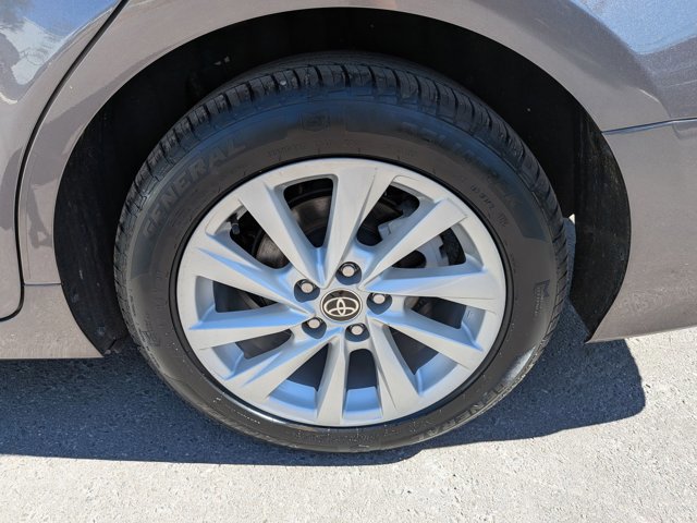 Used 2022 Toyota Camry LE image 23