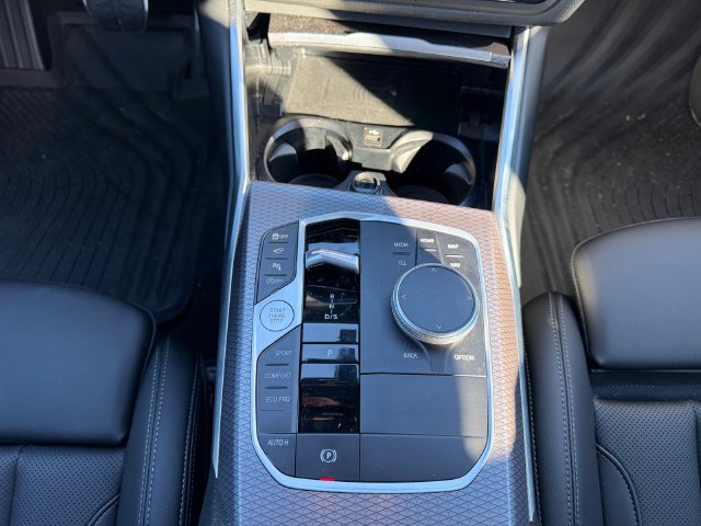 Certified 2026 BMW 330i xDrive Sedan w/ M Sport Package AWD/4WD image 11