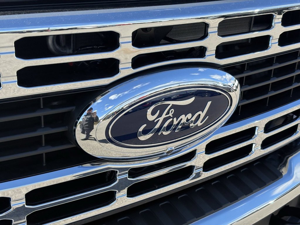 New 2026 Ford F350 XLT w/ 360-Degree Camera Package image 9