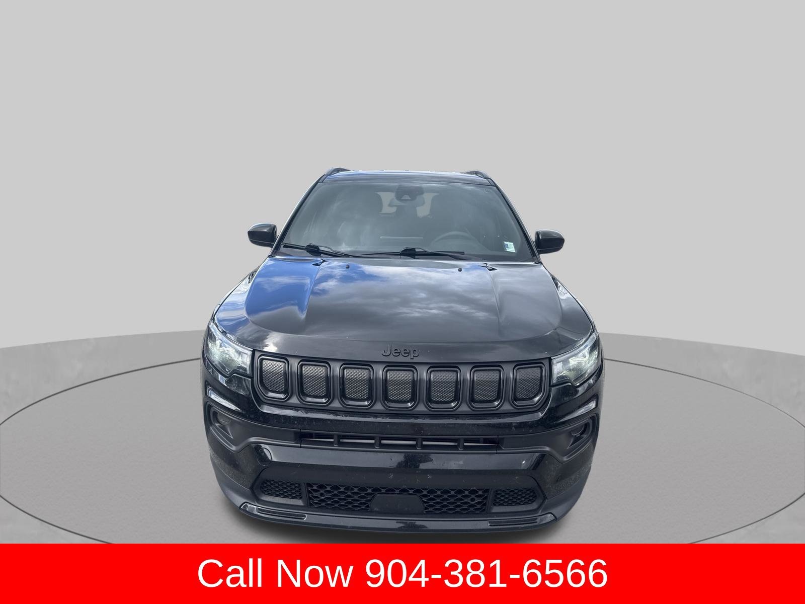 Used 2022 Jeep Compass Latitude FWD image 9