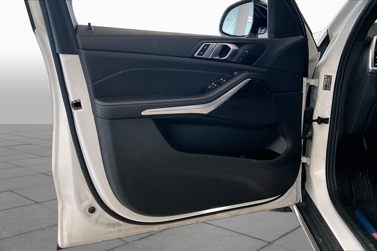 Used 2023 BMW X5 sDrive40i w/ Premium Package RWD image 20