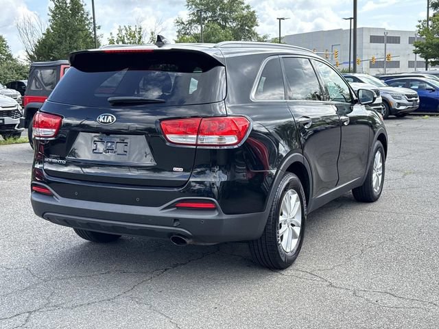 Used 2016 Kia Sorento FWD w/ LX Convenience Package image 2