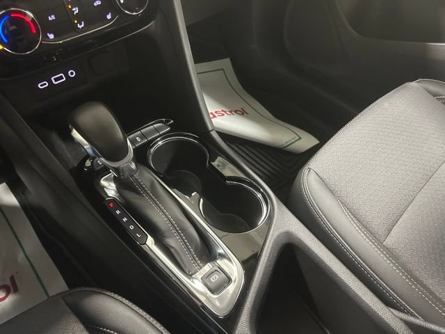 Used 2022 Buick Encore GX Preferred w/ Cold Weather Comfort Package AWD/4WD image 17