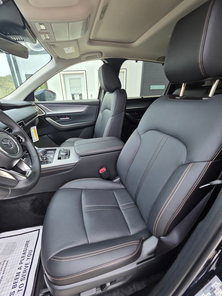 New 2025 MAZDA CX-90 3.3 Turbo w/ Preferred Package image 12