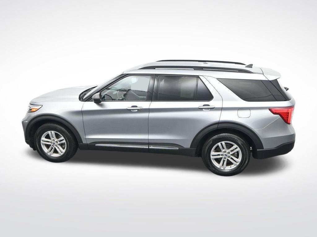 Used 2024 Ford Explorer XLT image 31