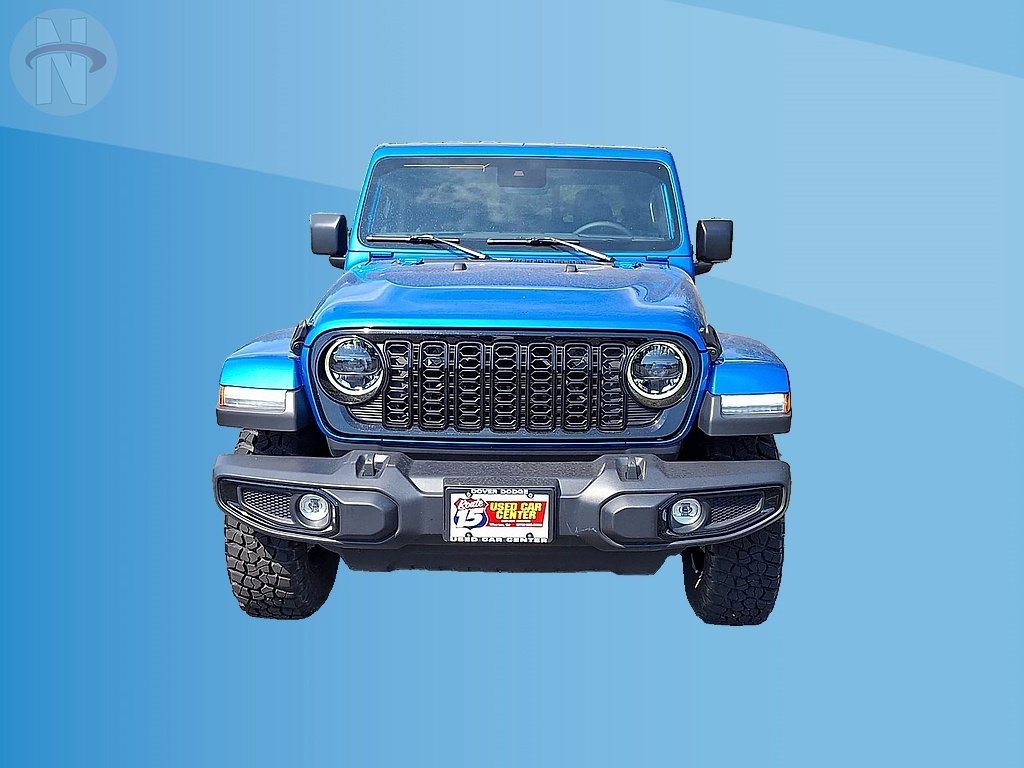 Used 2025 Jeep Gladiator Sport AWD/4WD image 3