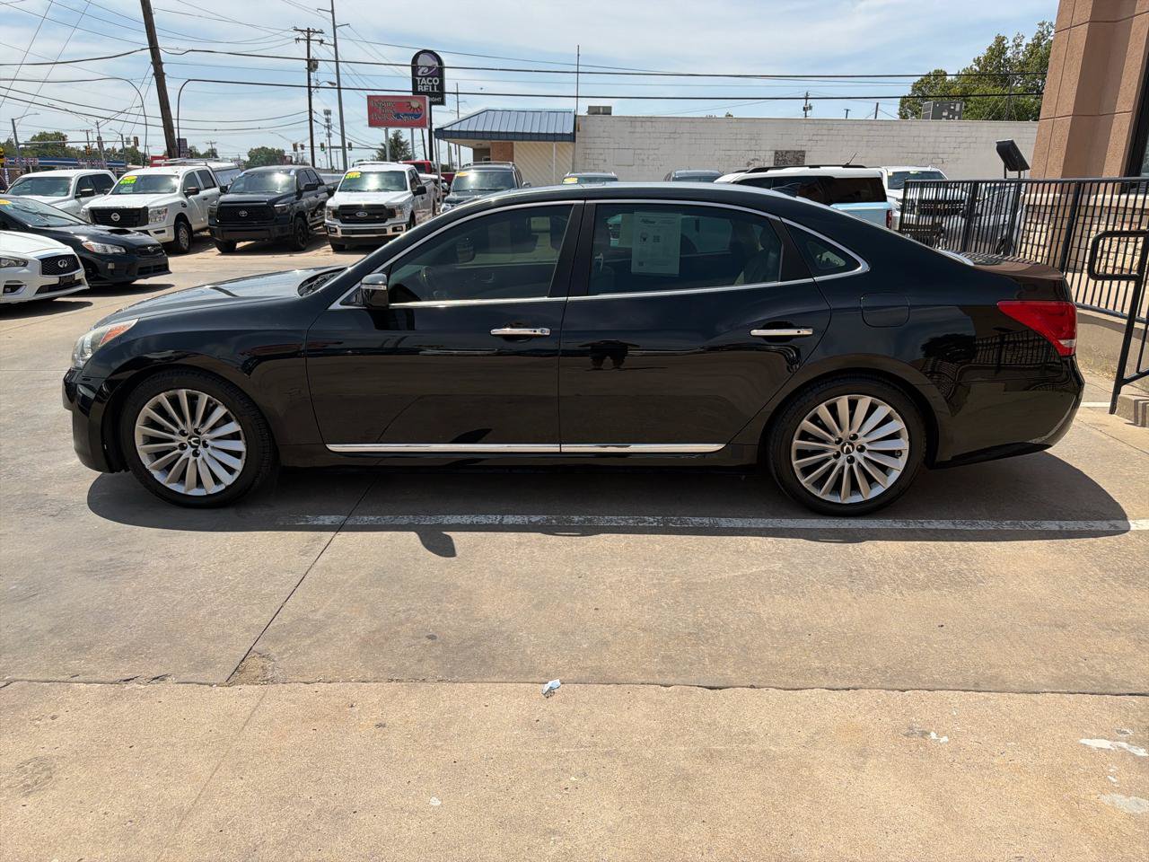 Used 2016 Hyundai Equus Signature RWD image 8