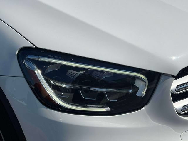 Used 2022 Mercedes-Benz GLC 300 4MATIC w/ Premium Package Lite image 9