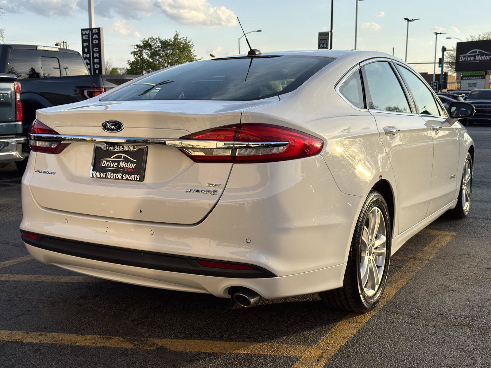 Used 2018 Ford Fusion SE w/ Equipment Group 602A FWD image 10