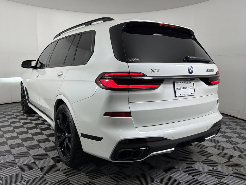 Used 2024 BMW X7 M60i w/ Executive Package image 4
