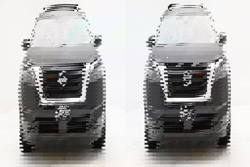 Used 2024 Nissan Pathfinder SV image 4