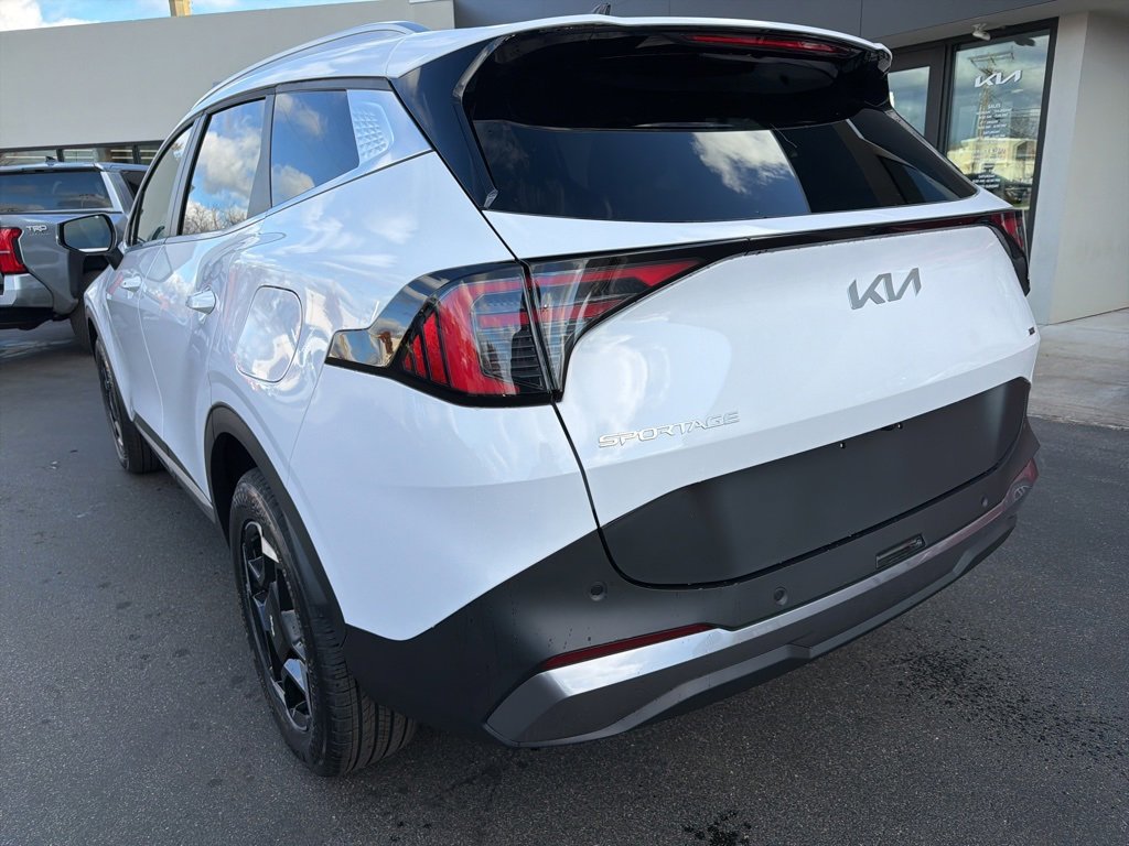New 2026 Kia Sportage EX image 9