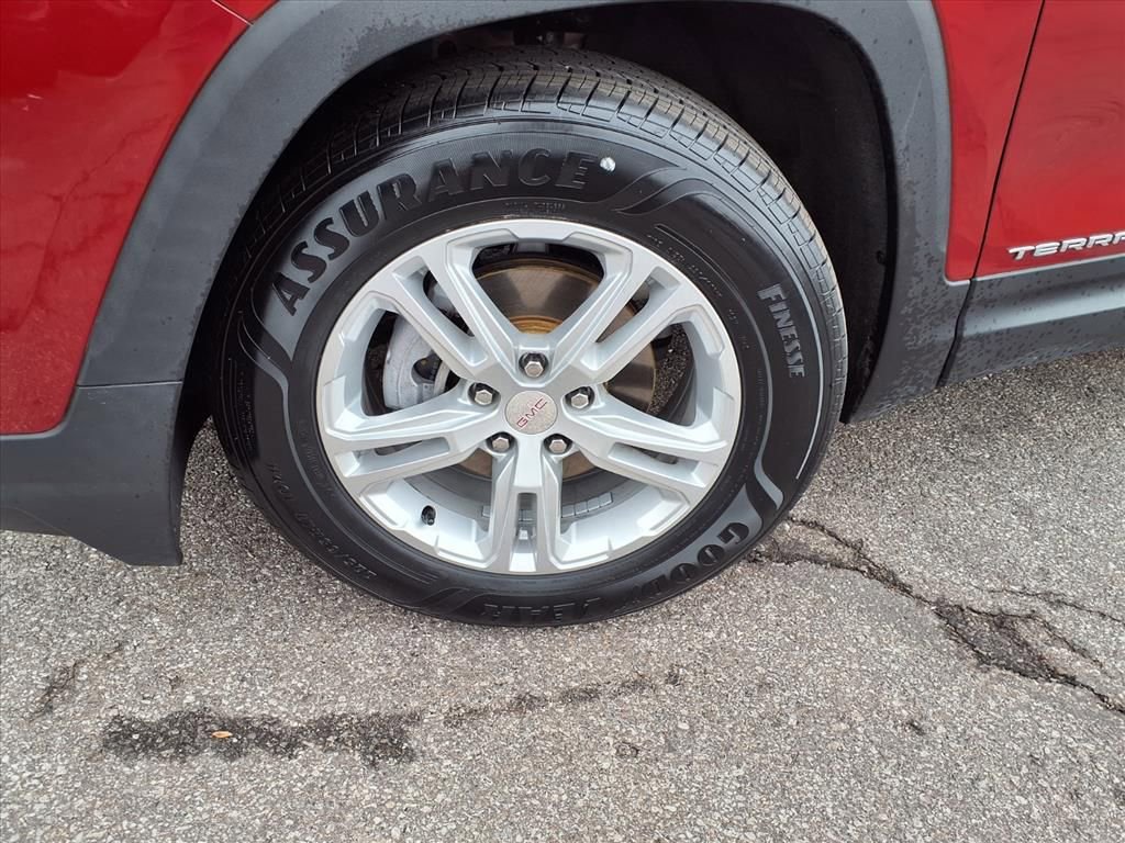 Certified 2022 GMC Terrain SLE image 34