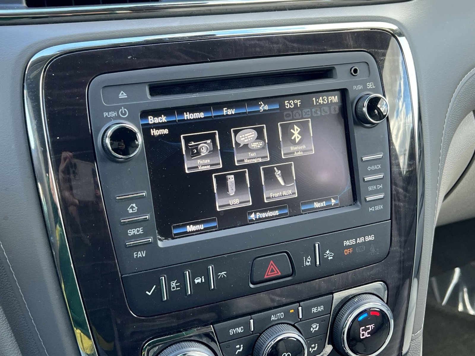 Used 2017 Buick Enclave Leather image 21