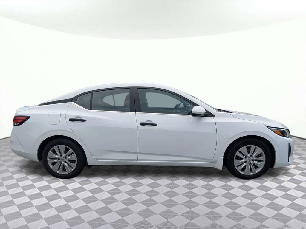 Used 2024 Nissan Sentra S FWD image 2