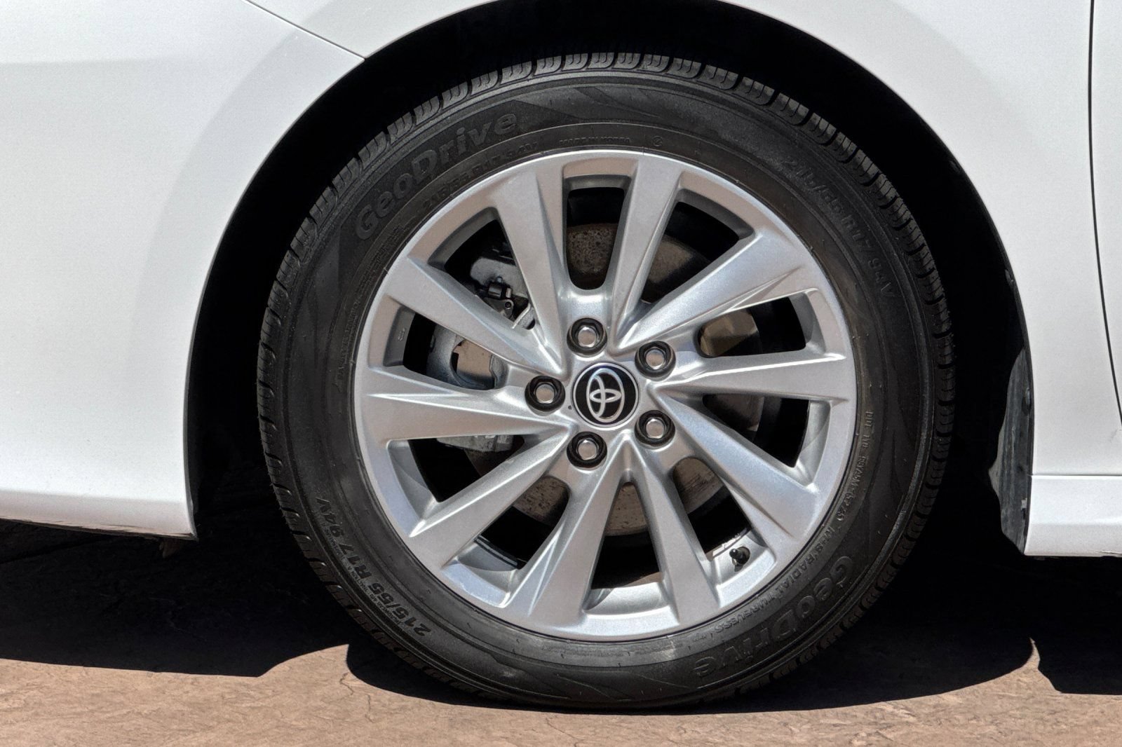 Certified 2024 Toyota Camry LE FWD image 32