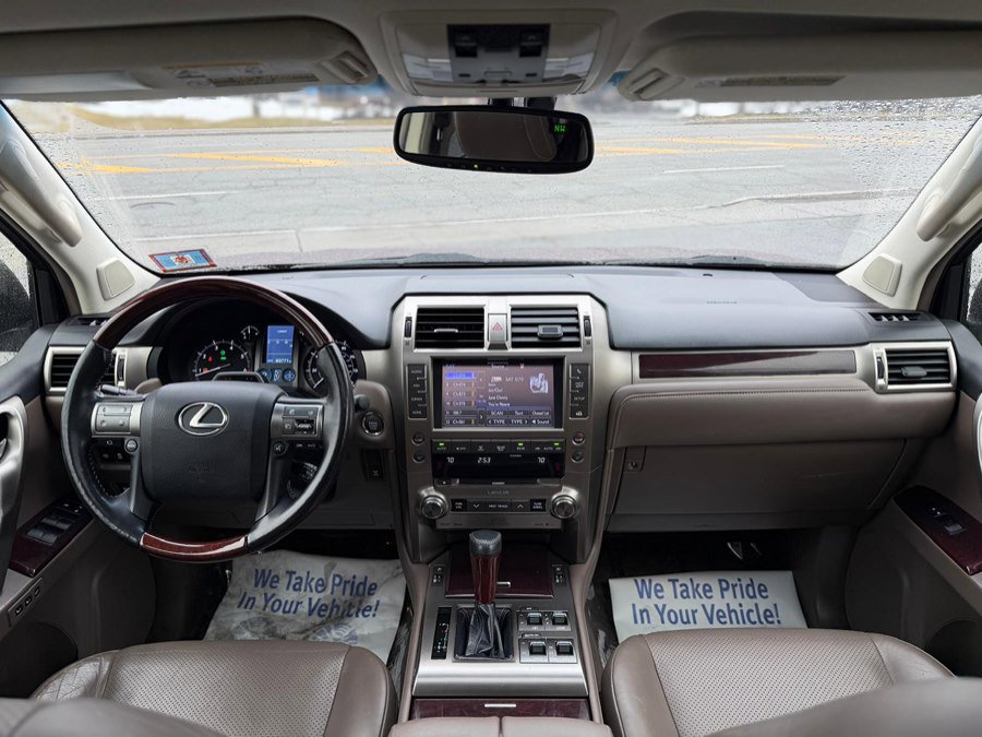 Used 2014 Lexus GX 460 Luxury w/ Driver Support Package image 27