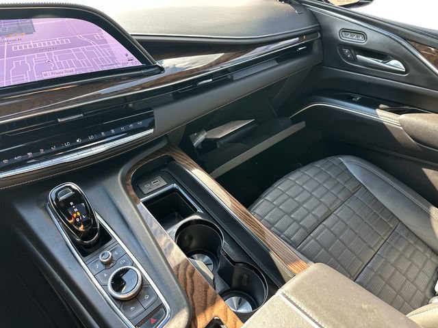 Certified 2024 Cadillac Escalade Sport Platinum w/ LPO, ONYX Package AWD/4WD image 33