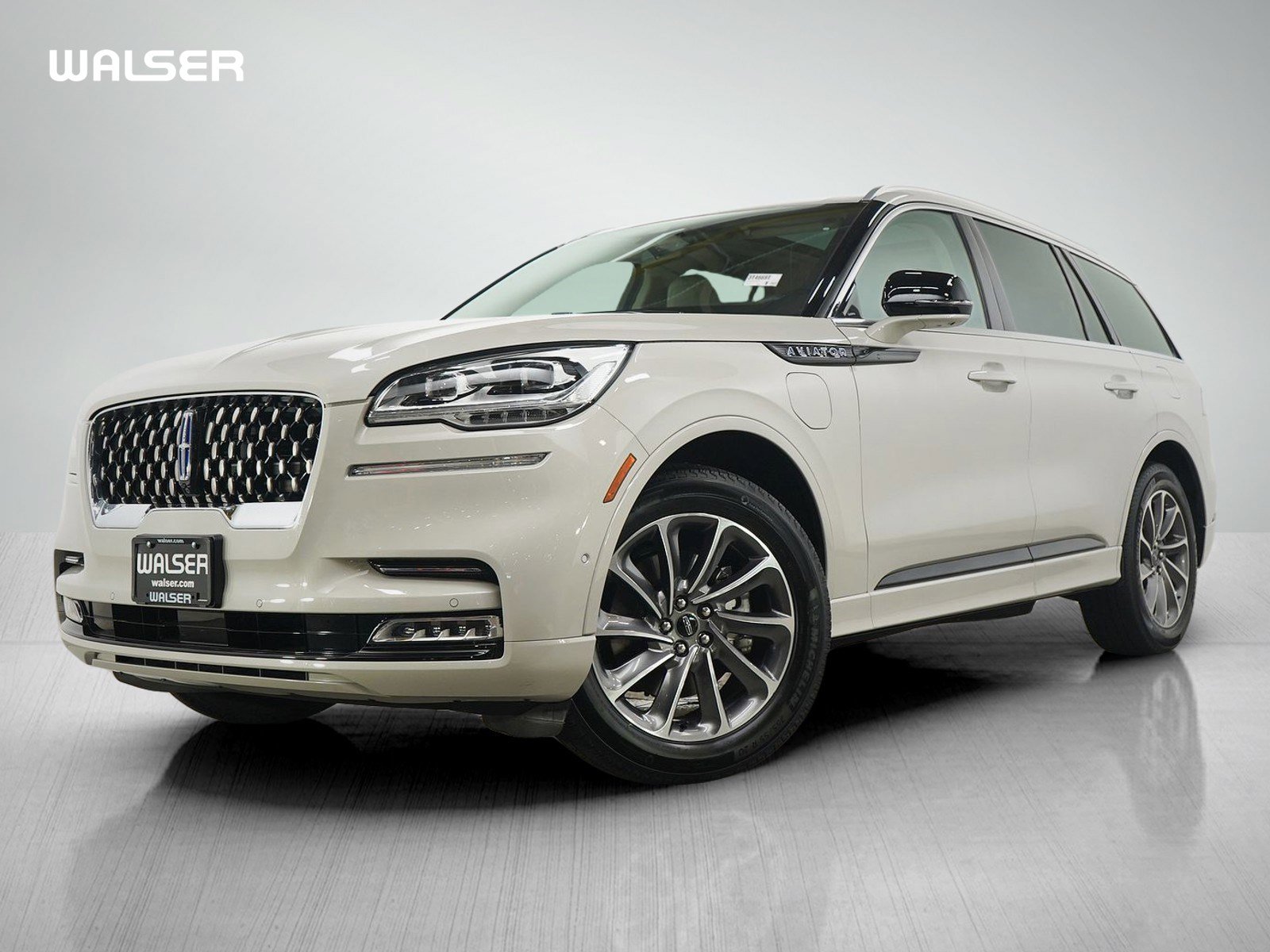 Used 2020 Lincoln Aviator Grand Touring w/ Equipment Group 301A AWD/4WD image 1