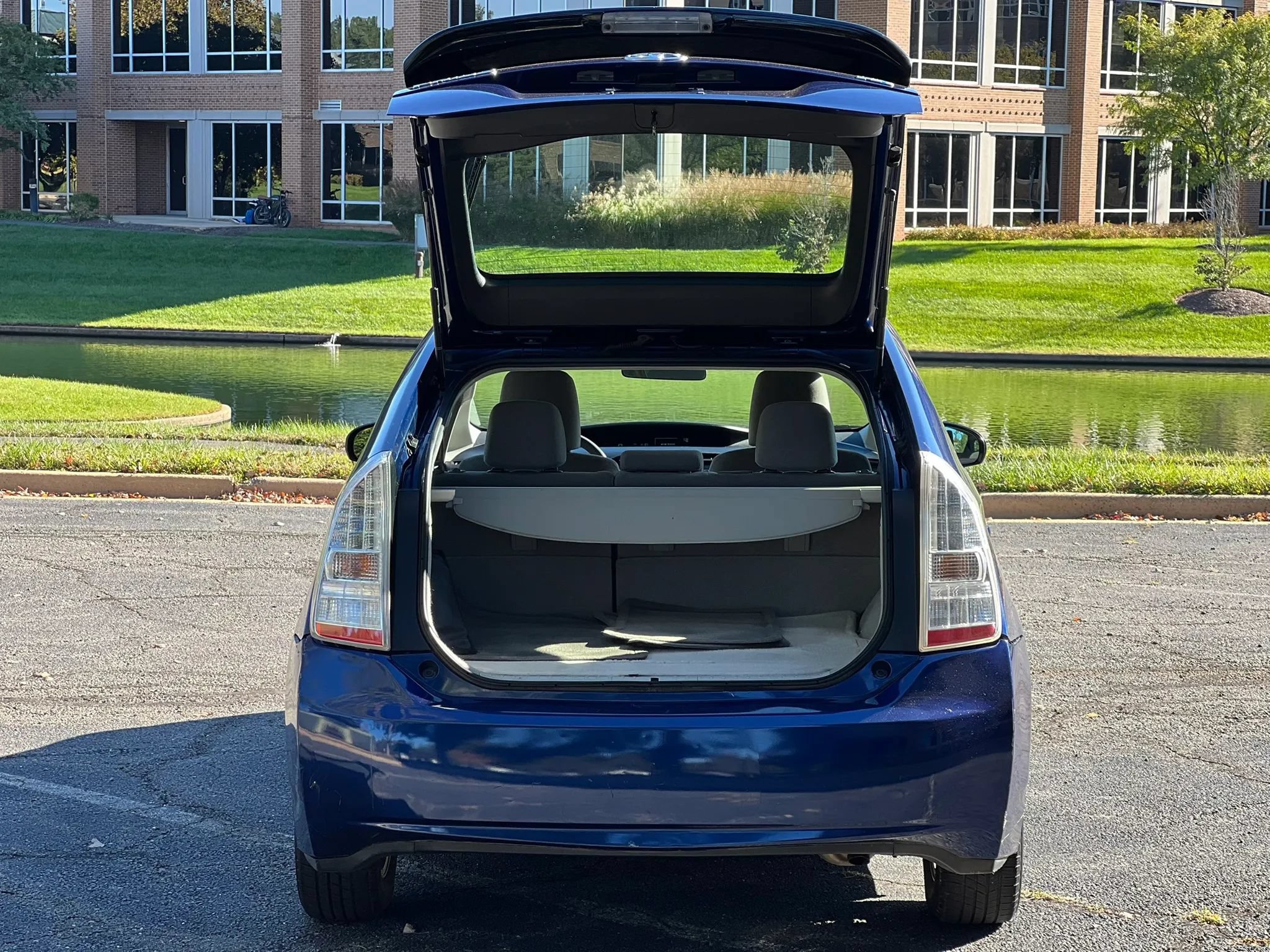 Used 2010 Toyota Prius Five FWD image 37