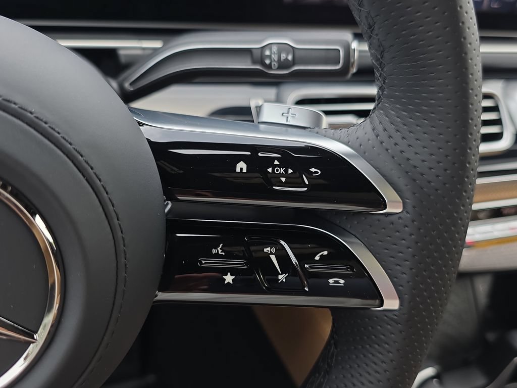 New 2026 Mercedes-Benz GLS 450 4MATIC image 23