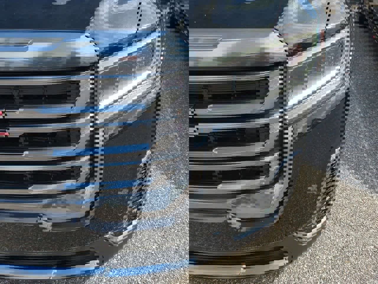 Used 2023 GMC Acadia AT4 w/ Technology Package image 11