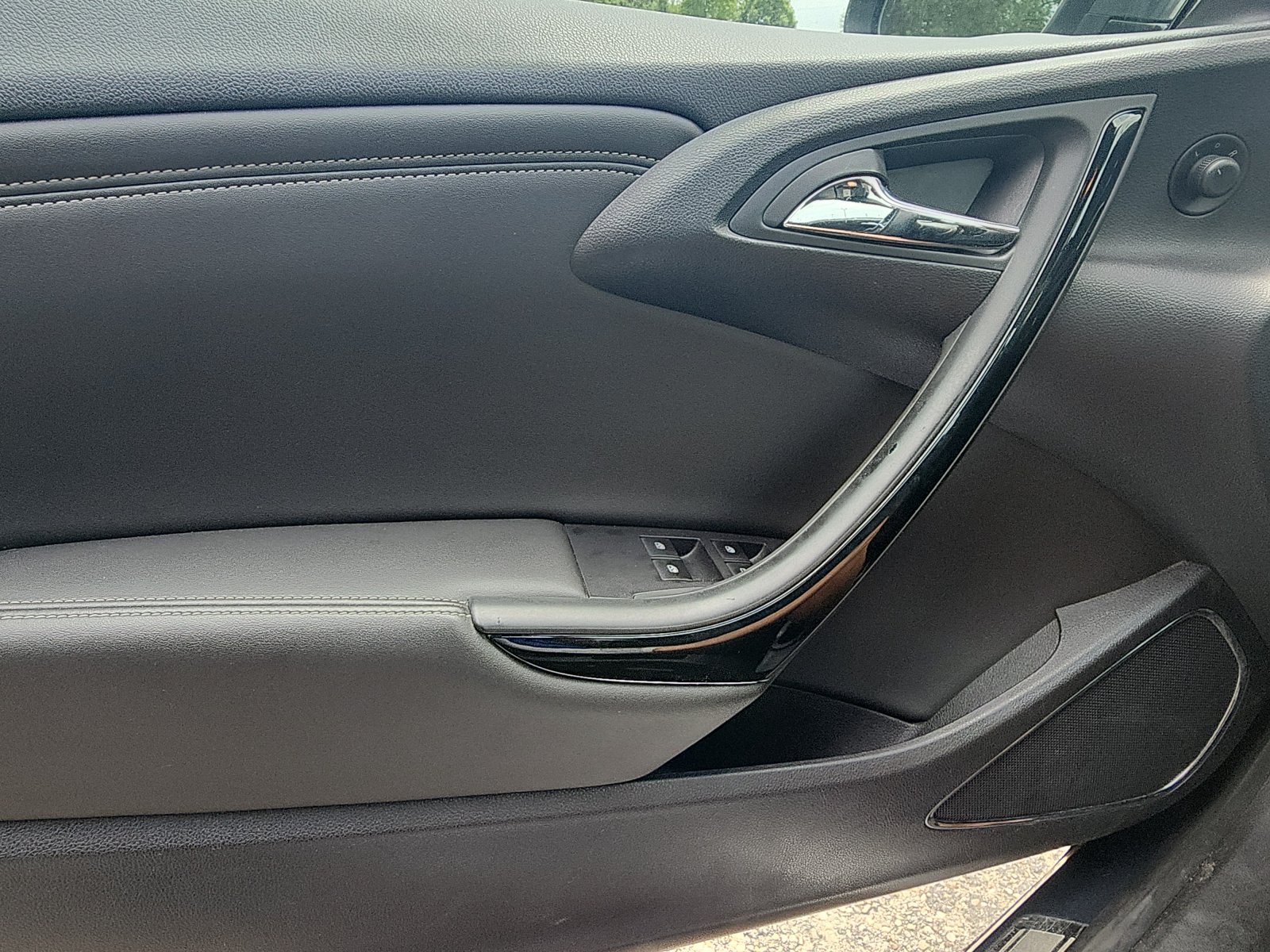 Used 2016 Buick Cascada Premium FWD image 15
