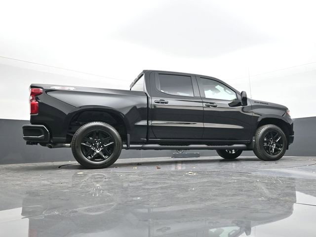 New 2026 Chevrolet Silverado 1500 Custom w/ LPO, Dark Essentials Package AWD/4WD image 39