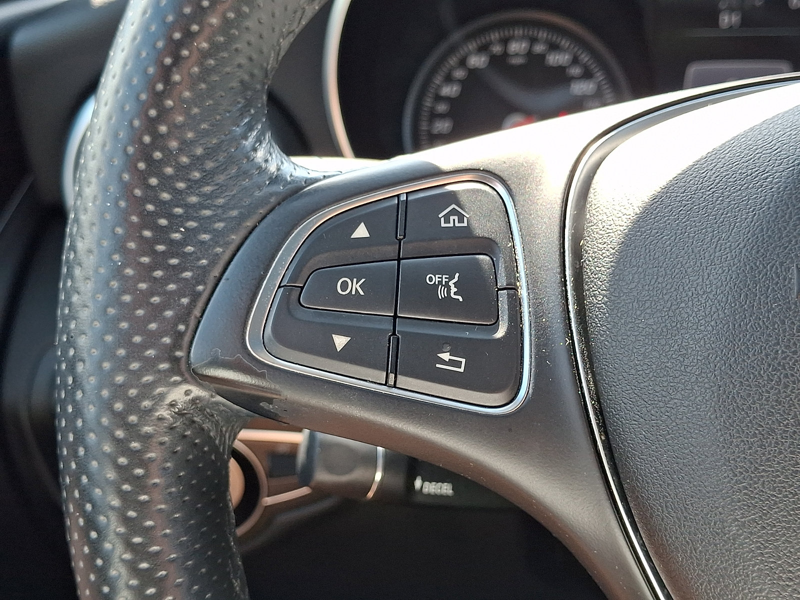 Used 2016 Mercedes-Benz GLC 300 4MATIC image 23