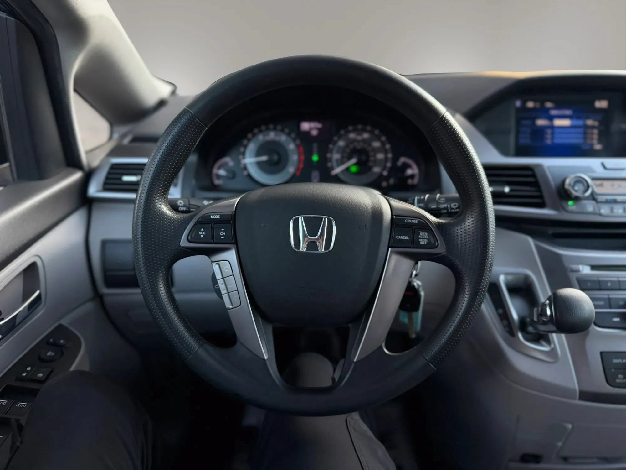 Used 2014 Honda Odyssey LX image 24