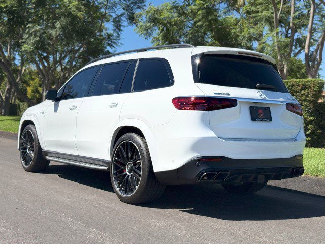 Used 2025 Mercedes-Benz GLS 63 AMG 4MATIC image 3