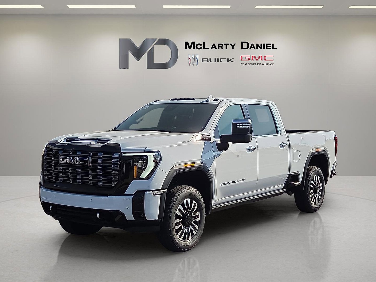 New 2026 GMC Sierra 2500 Denali Ultimate w/ Max Trailering Package image 2