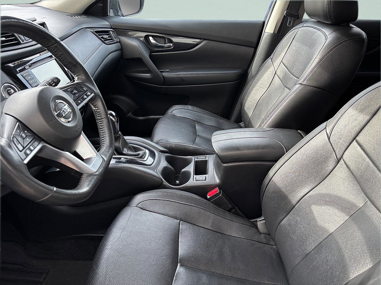 Used 2018 Nissan Rogue SL AWD/4WD image 16