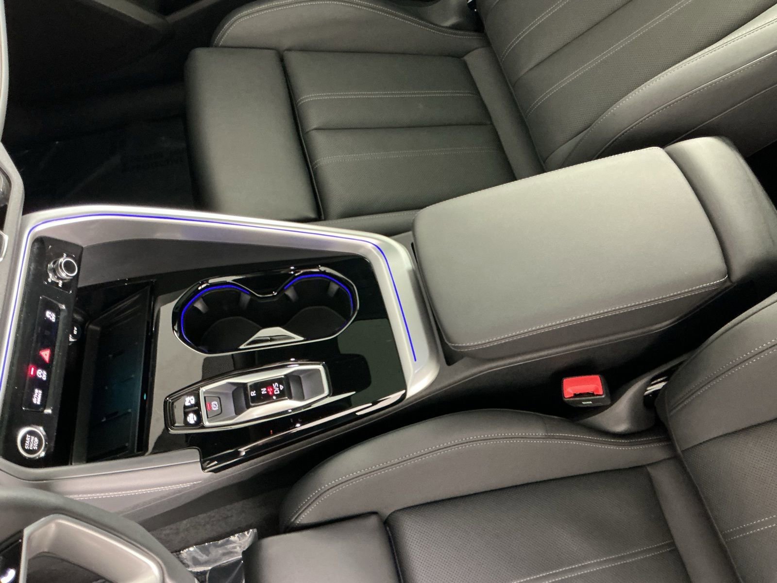 Used 2025 Audi Q5 Premium Plus w/ Premium Plus image 17