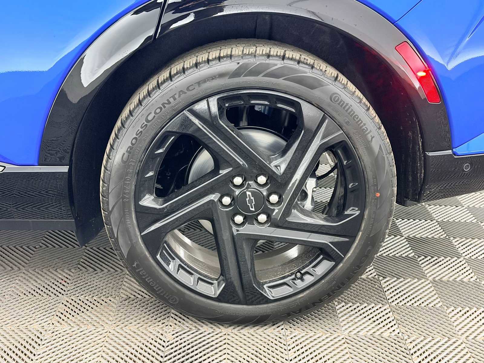 New 2026 Chevrolet Equinox EV RS image 14