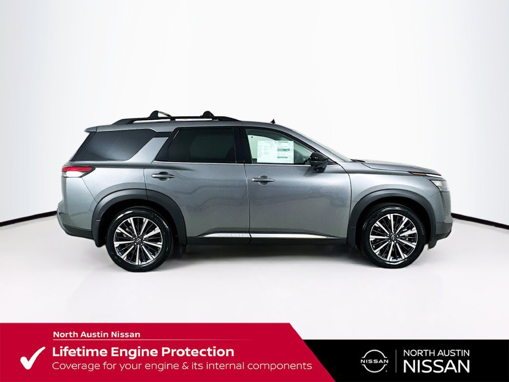 New 2026 Nissan Pathfinder Platinum FWD image 9