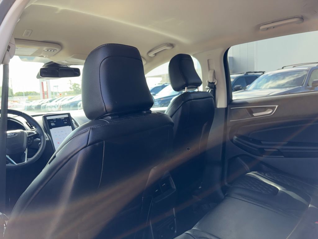 Used 2023 Ford Edge Titanium AWD/4WD image 27