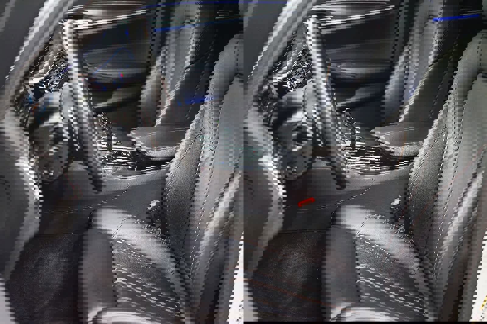 Used 2023 BMW 540i w/ M Sport Package image 18