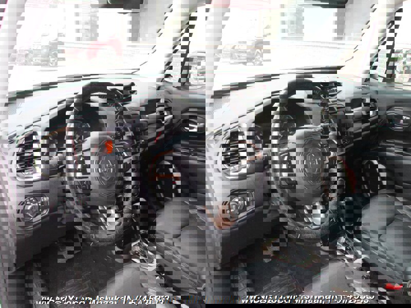 Used 2017 Jeep Renegade Limited image 11