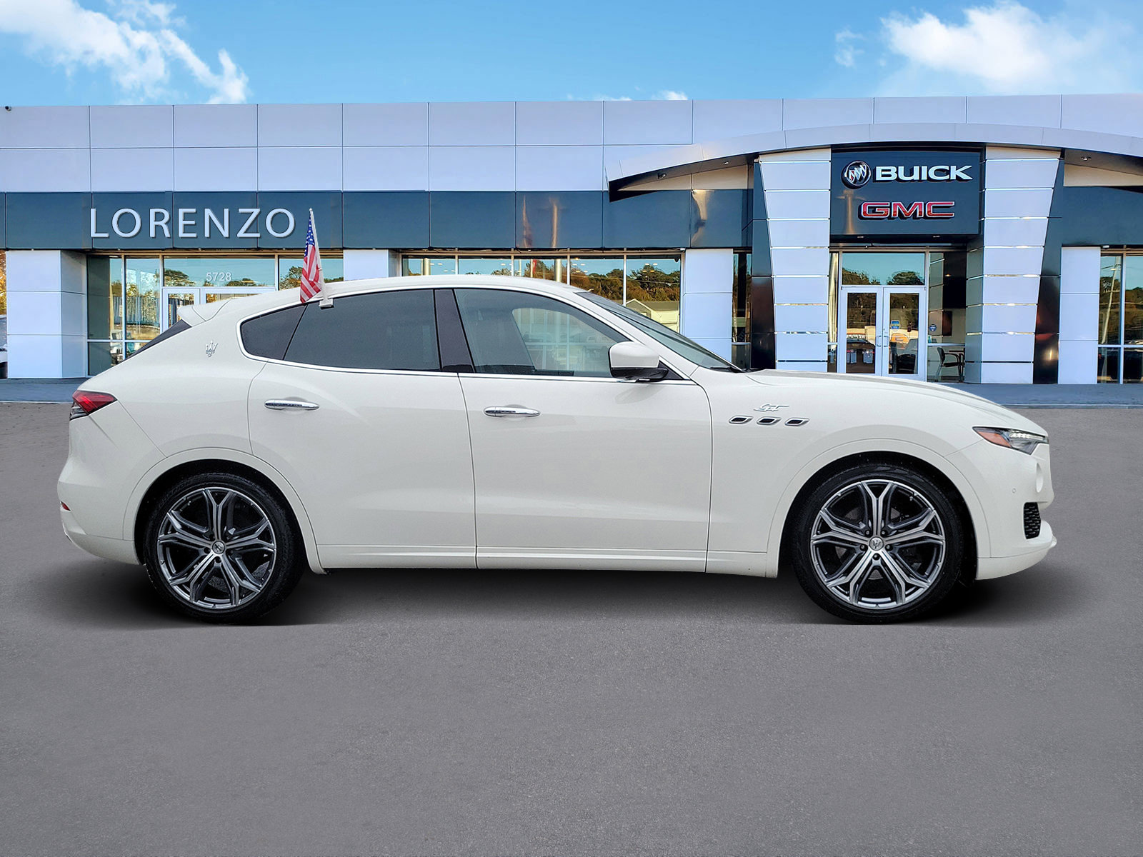 Used 2023 Maserati Levante GT AWD/4WD image 4