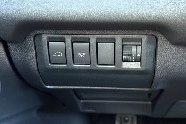 Used 2025 Subaru Ascent Limited AWD/4WD image 34