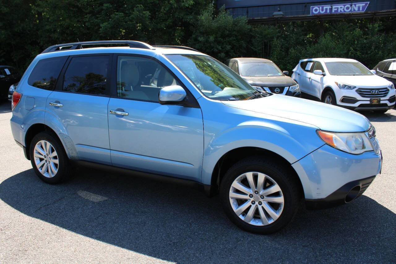 Used 2012 Subaru Forester 2.5X Limited AWD/4WD image 5