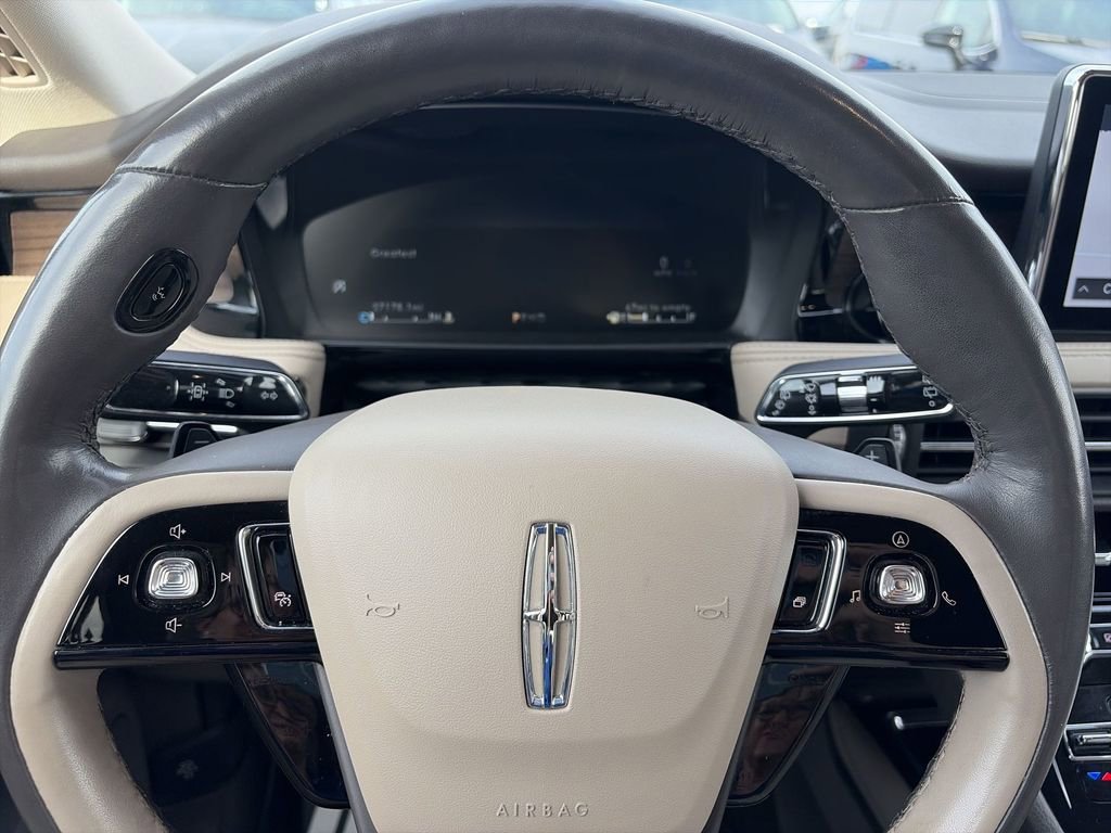 Used 2022 Lincoln Corsair Reserve w/ Equipment Group 201A image 14