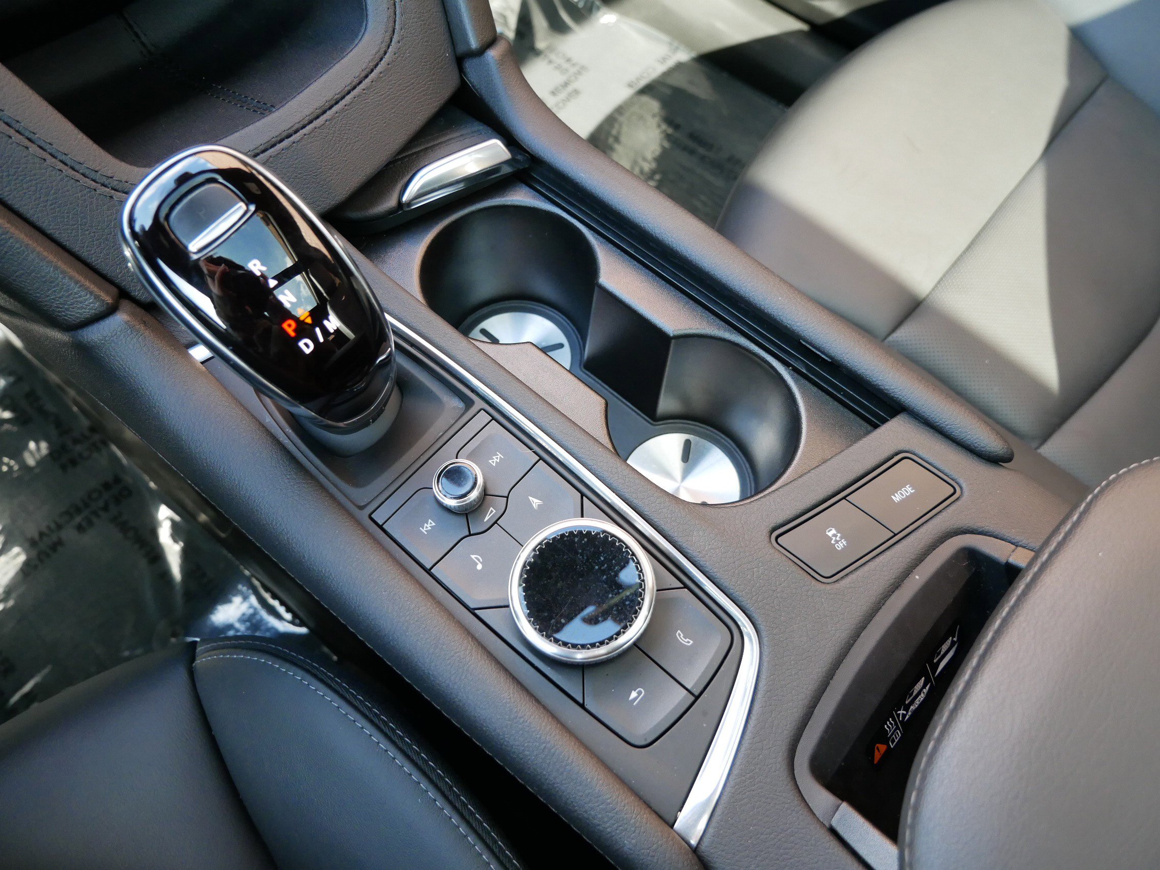 Certified 2023 Cadillac XT6 Sport w/ Technology Package image 18