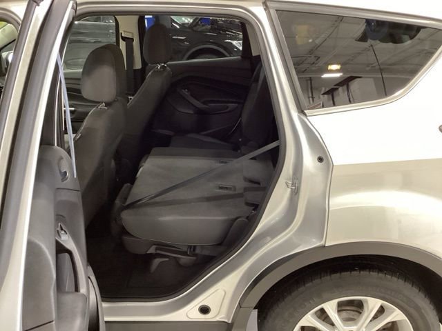 Used 2017 Ford Escape SE image 13