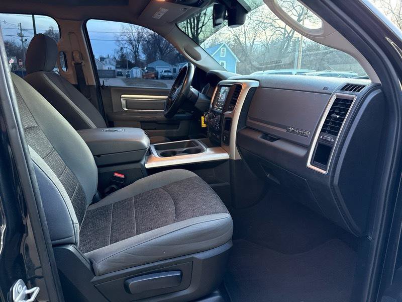 Used 2018 RAM 1500 Big Horn AWD/4WD image 23