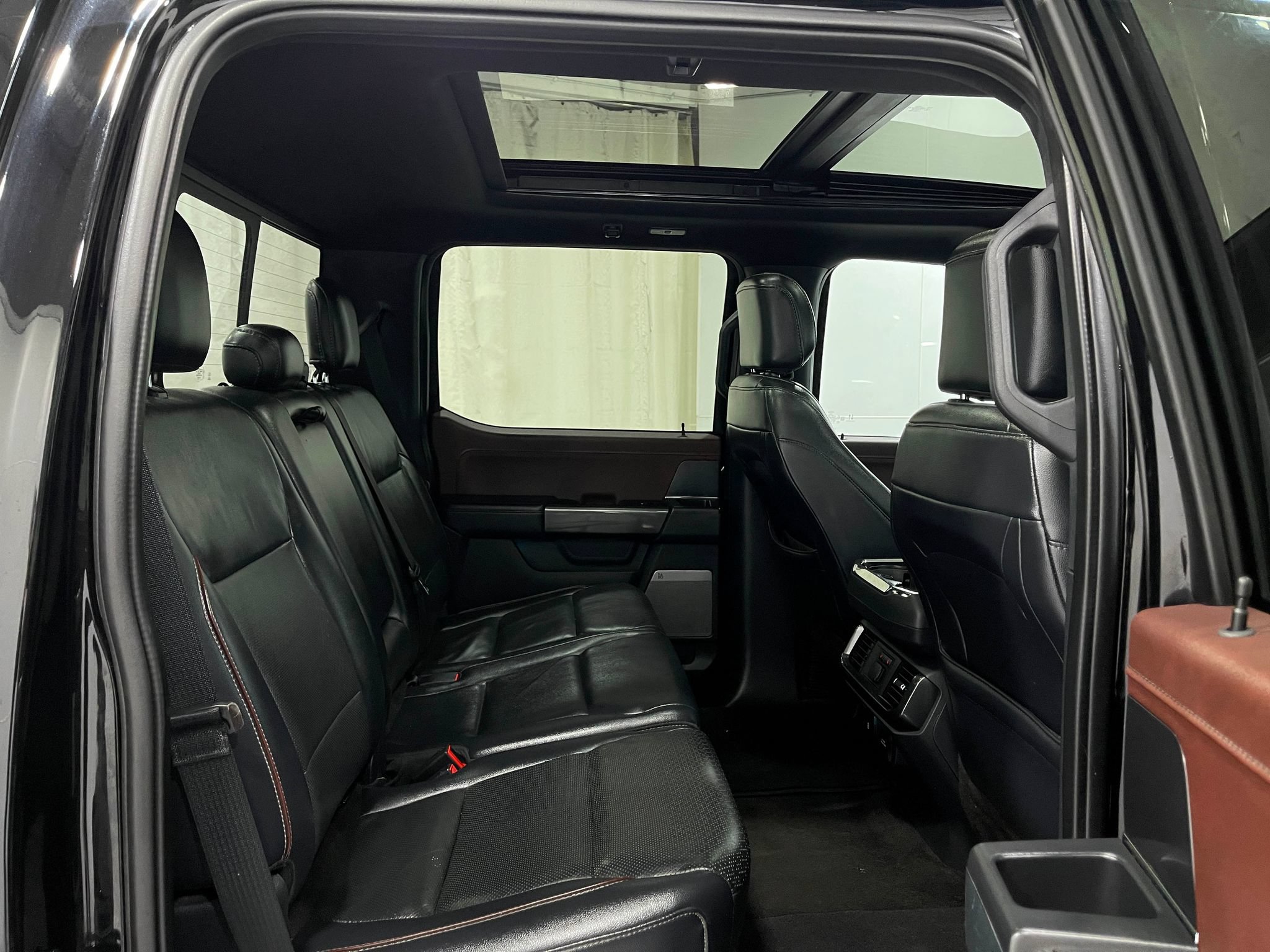 Used 2021 Ford F150 Lariat w/ Equipment Group 502A High AWD/4WD image 30