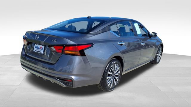 Used 2025 Nissan Altima 2.5 SV FWD image 8