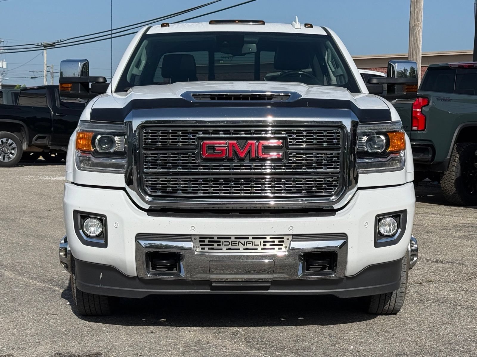Used 2019 GMC Sierra 3500 Denali AWD/4WD image 9